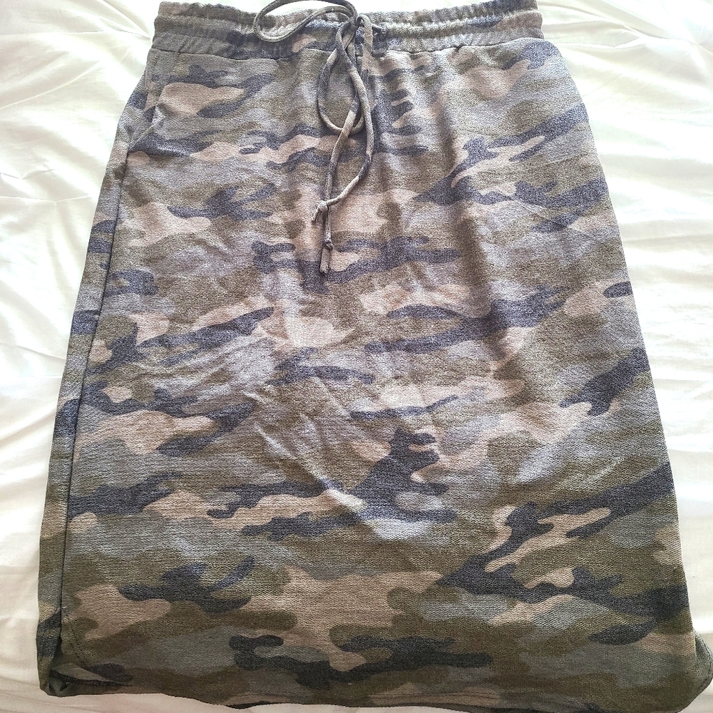 Camo drawstring skirt